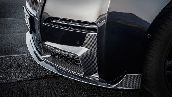 Brabus 700 на базе Rolls-Royce Ghost: форсированный мотор и щедрая доза углепластика Brabus 700 на базе Rolls-Royce Ghost: форсированный мотор и щедрая доза углепластика