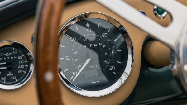 Легендарный родстер Austin-Healey 100 рестомод Caton