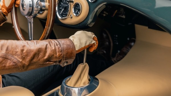 Легендарный родстер Austin-Healey 100 рестомод Caton