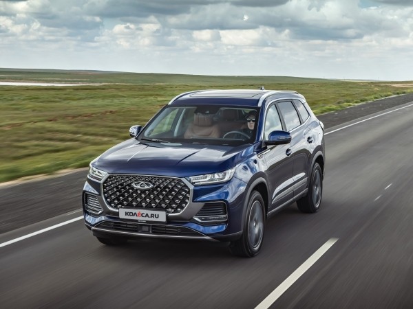 Полный привод, рекордный мотор и запал на дорогу: первый тест Chery Tiggo 8 PRO MAX — что удивляет и рвёт шаблоны 1 Полный привод, рекордный мотор и запал на дорогу: первый тест Chery Tiggo 8 PRO MAX — что удивляет и рвёт шаблоны