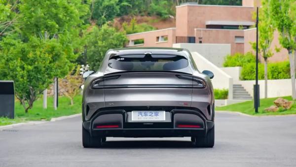 Удар по карману владельцев гибридов с 1 ноября 2025 — реальные примеры расчёта у Lixiang (L9, L7, L6), Voyah Free и Aito 13 1e5ccd56d8fd3d60e818ecd5ff56a048