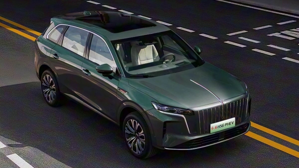 Представлен гибридный кроссовер Hongqi HS6 Представлен гибридный кроссовер Hongqi HS6