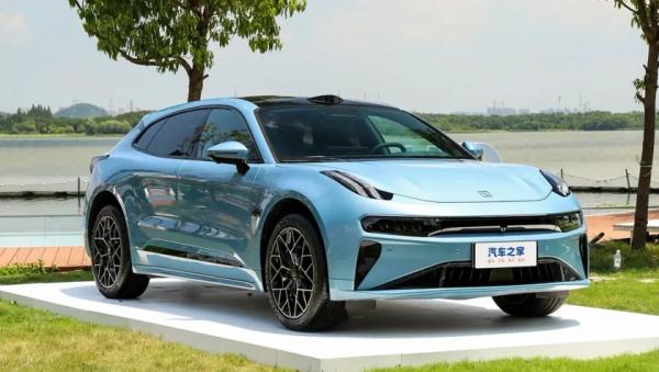 Zeekr 001 2026: легкий рестайлинг к новому модельному году — 900-вольтовая платформа, больше мощности. Фото, характеристики, цены и старт продаж 31 3de9a840b4cb227bf4044ebd03fd3521