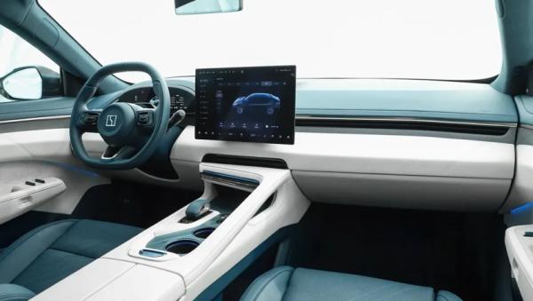 Zeekr 001 2026: легкий рестайлинг к новому модельному году — 900-вольтовая платформа, больше мощности. Фото, характеристики, цены и старт продаж 30 4fa2f7c9e96cb644bce4c7c2e4759e18