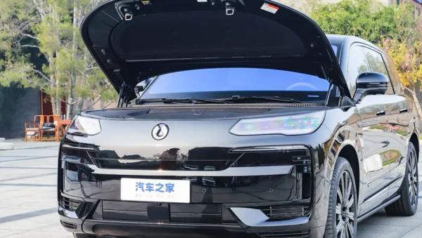 BYD Denza 8L: новый шестиместный кроссовер от дочернего бренда BYD. Конкурент Li Auto L8. Фото, характеристики и предварительные цены 28 608547900fa3e18770f858a51c1aec44