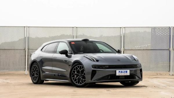 Zeekr 001 2026: легкий рестайлинг к новому модельному году — 900-вольтовая платформа, больше мощности. Фото, характеристики, цены и старт продаж 18 7ee80832906e0b0e5daaf3208e07bd58