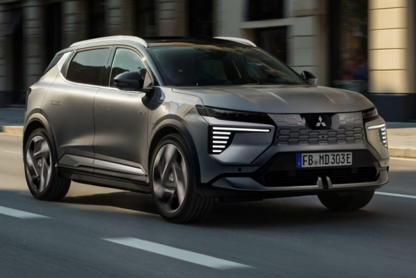 Мощный прорыв в Европе: новый Mitsubishi Eclipse Cross готов покорять паркетные дороги! 1 новый Mitsubishi Eclipse Cross