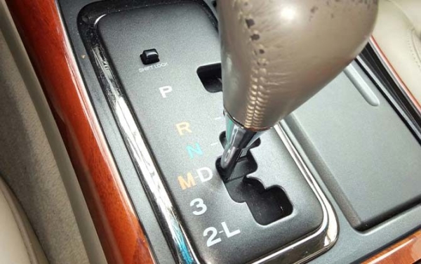 Переключение селектора передач АКПП на ходу