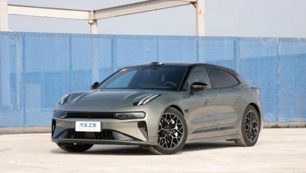 Zeekr 001 2026: легкий рестайлинг к новому модельному году — 900-вольтовая платформа, больше мощности. Фото, характеристики, цены и старт продаж 8 d35c3c9a00ba430a1892bff2f5e2a355