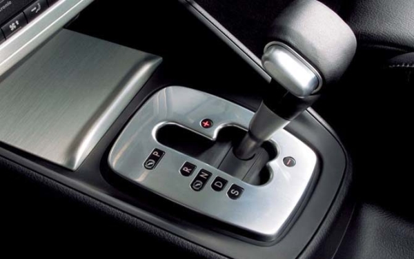 Переключение селектора передач АКПП на ходу