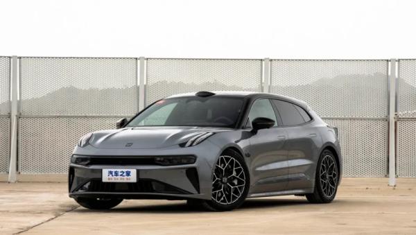 Zeekr 001 2026: легкий рестайлинг к новому модельному году — 900-вольтовая платформа, больше мощности. Фото, характеристики, цены и старт продаж 17 dcf806c08b06f6fa25adce5f94d54c0c