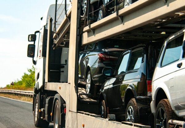 Олигархам пофиг, а средний класс разорится: Минпромторг готовит удар по кошелькам — утильсбор вырастет 1 Олигархам пофиг, а средний класс разорится: Минпромторг готовит удар по кошелькам — утильсбор вырастет