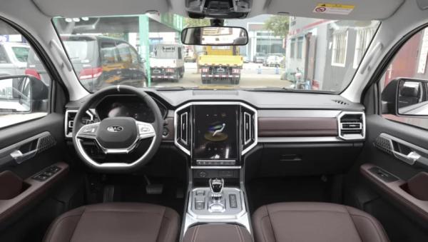 Sollers ST9 2025: цены и комплектации на переименованный JAC T9 ульяновской сборки — официальный старт продаж 26 b6889d97b34bf470e1e2f51e4a99fb0b