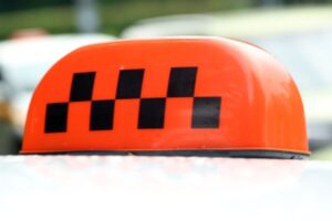 Стало известно, какие автомобили будут допущены к работе в такси